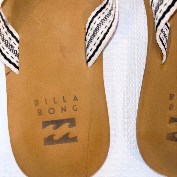Billabong Women's Flip Flops Size 8 Sandals Beige White Black Woven Straps‎ - Picture 4 of 5